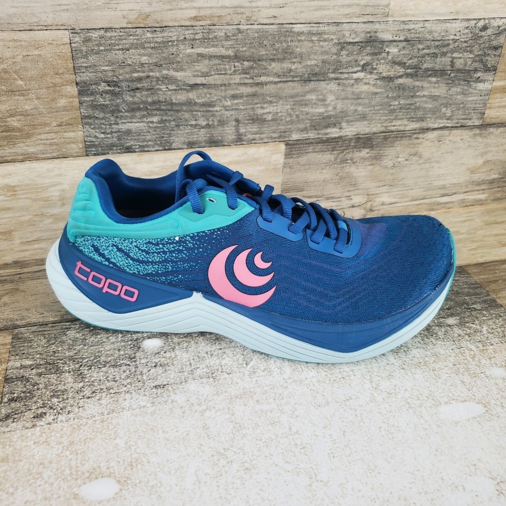 Topo Athletic Ultrafly 5 Womens Running Shoes Sz 7 Blue Aqua Lace Up Sneakers